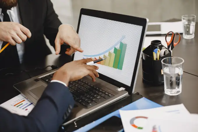 Performance marketing analytics and paid ads